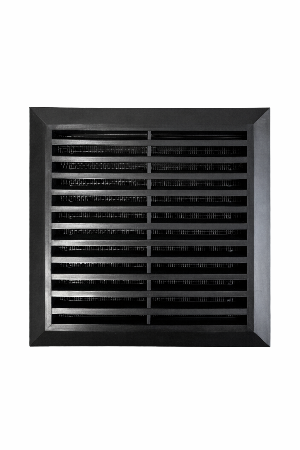 Kratka wentylacyjna 14x14cm skośna plastik z siatką